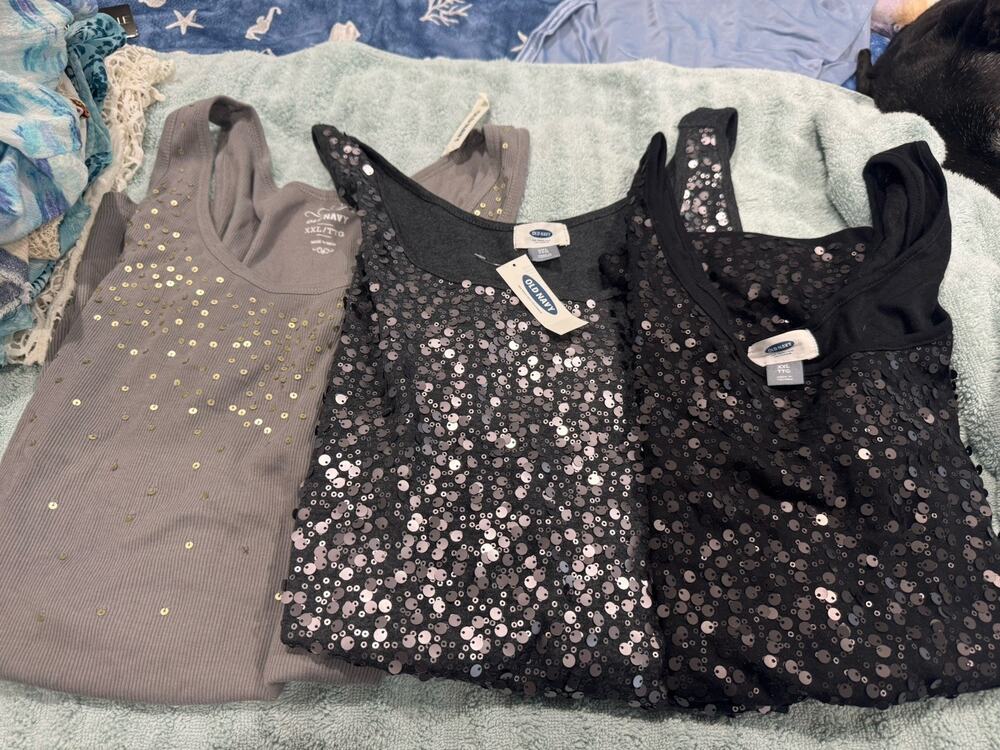 New Lot Of 3 Beautiful Sparkly Old Navy Fancy Tanks Women’s Sz XXL 2X